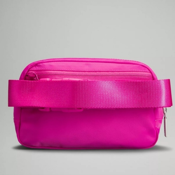 NWT Lululemon Everywhere Belt Bag Sonic Pink - Picture 2 of 4